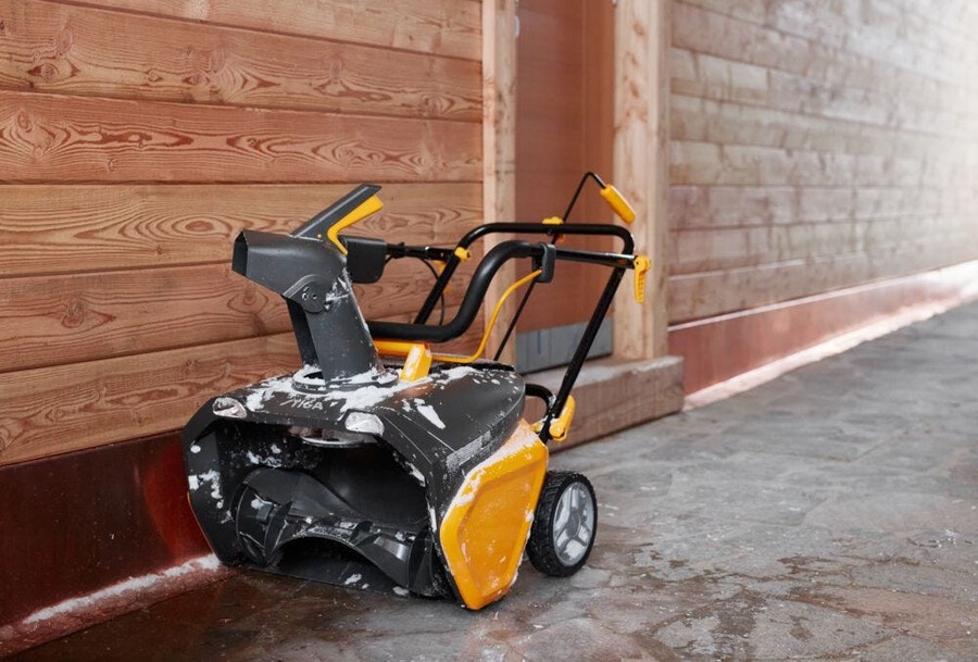 akku-schneefräse - st 700e kit
